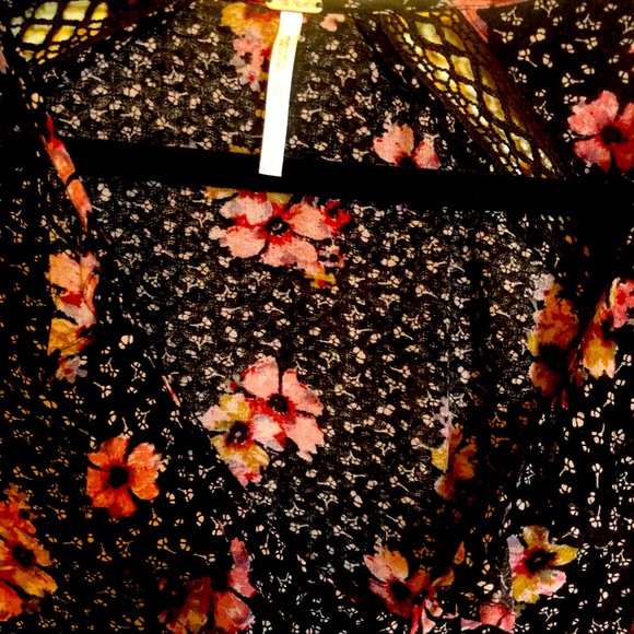 Free People Top Floral - Picture 6 of 7